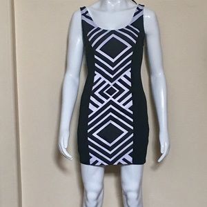 Material Girl B & W Illusion Bodycon Dress Sz M